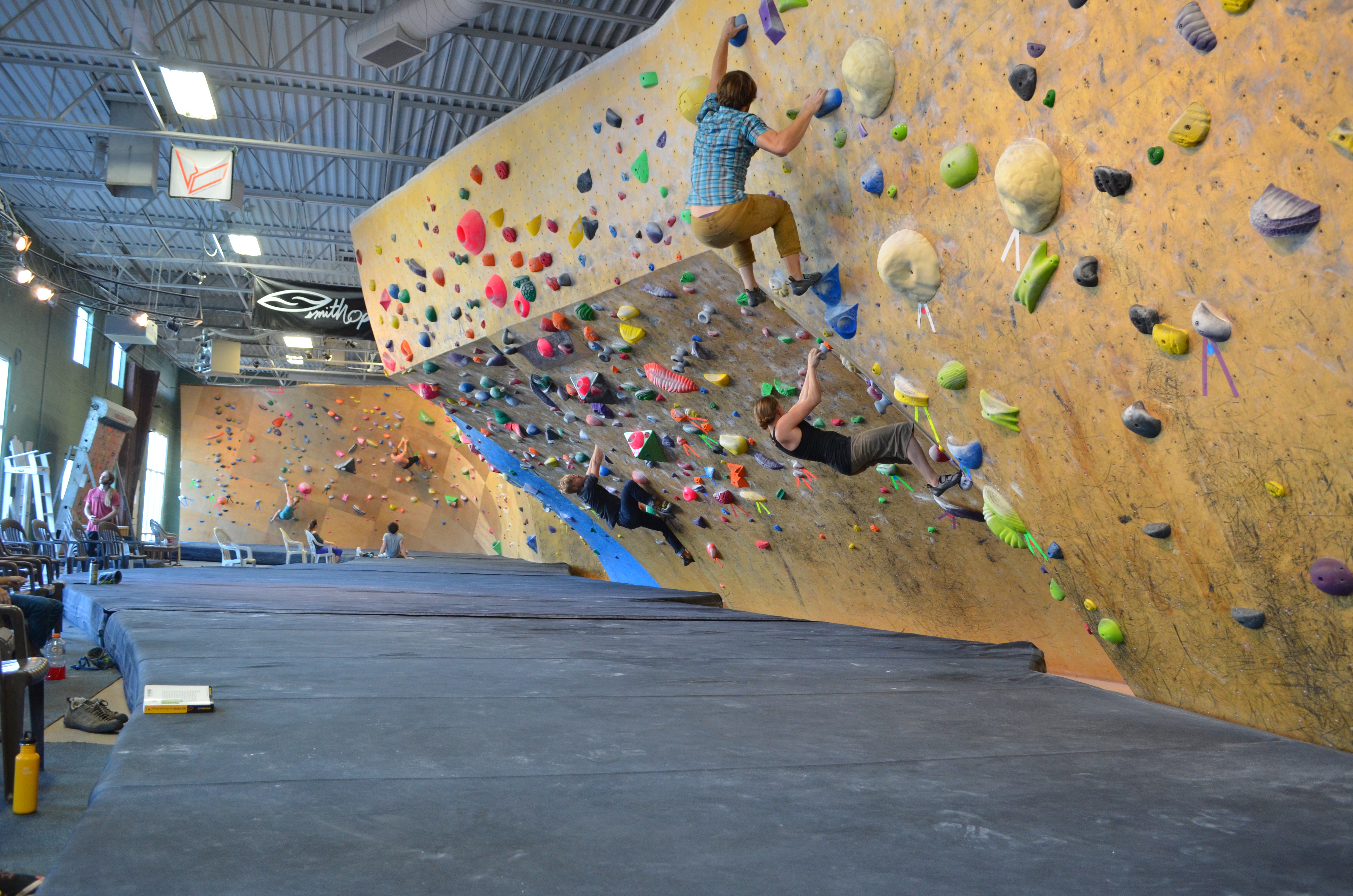 Bouldering In A Gym At Amy Beasley Blog